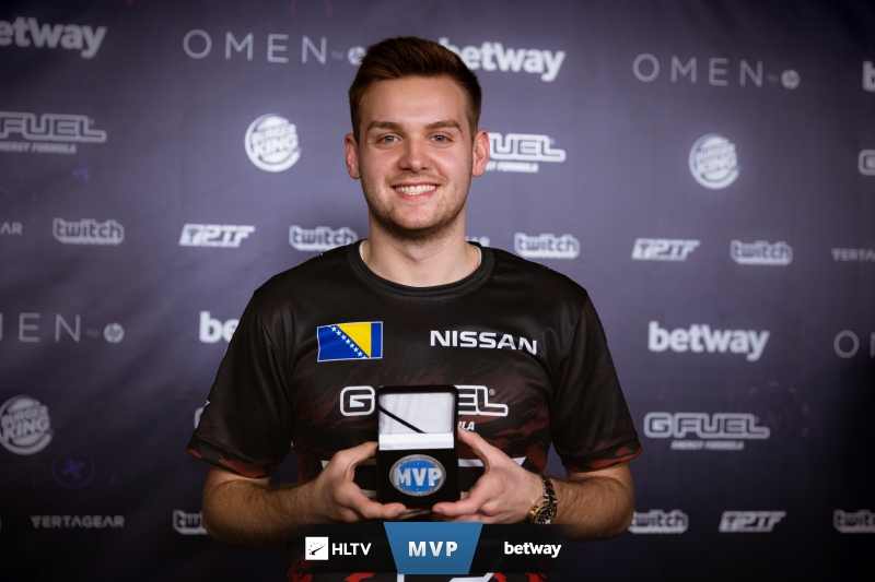 接里交出合 接里交出合