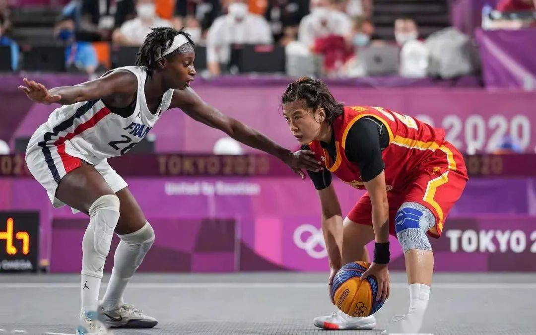 场完成惊险 场完成惊险